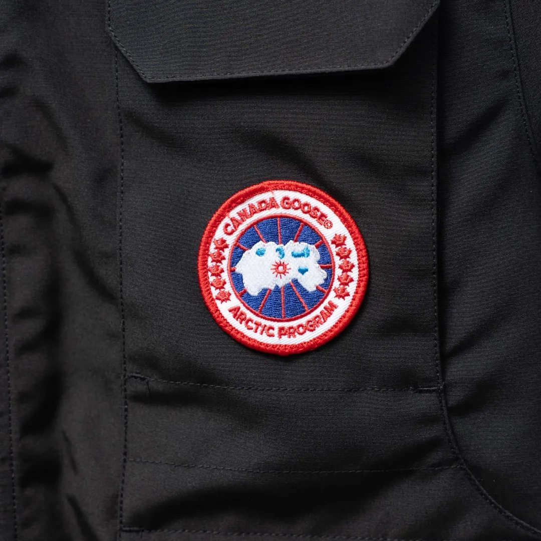 P660 CANADA GOOSE丨Canada Goose C08 children's clothing, children's hooded down jacket Color: Black Size: 110-160